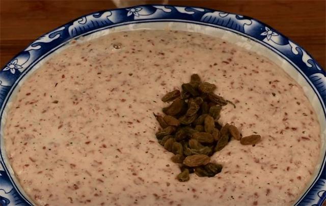 活了30年，才知道红豆加面粉这样做这么好吃，比吃肉还香，太馋了休闲区蓝鸢梦想 - Www.slyday.coM