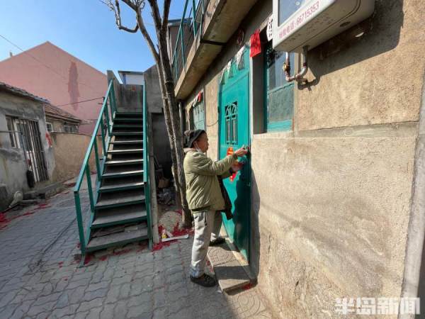 新闻周刊丨收入不稳定,在城市蜗居!他们是“靠活零工人”,生活虽不易,却有小幸福休闲区蓝鸢梦想 - Www.slyday.coM 新闻周刊丨收入不稳定,在城市蜗居!他们是“靠活零工人”,生活虽不易,却有小幸福休闲区蓝鸢梦想 - Www.slyday.coM