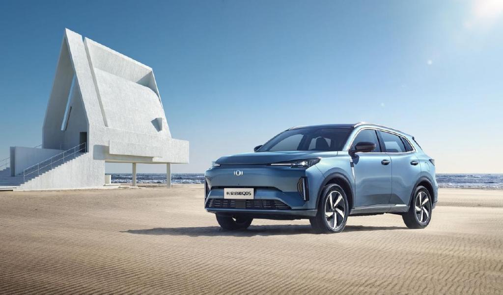 击穿行业价格底线长安启源q05125km长续航969万元起