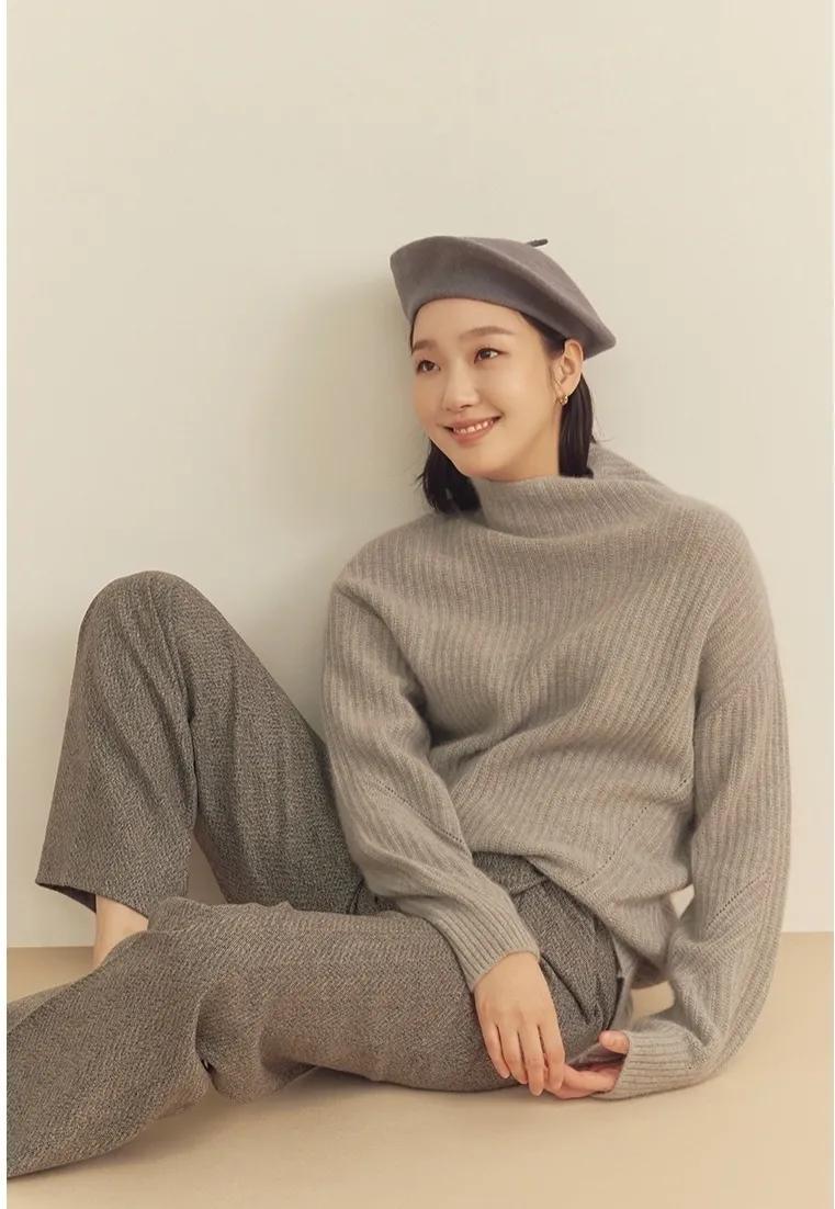 《鬼怪》新娘金高银:这样的冬日穿搭,氛围感拉满休闲区蓝鸢梦想 - Www.slyday.coM 《鬼怪》新娘金高银:这样的冬日穿搭,氛围感拉满休闲区蓝鸢梦想 - Www.slyday.coM