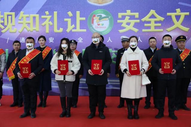 122休闲区蓝鸢梦想 - Www.slyday.coM