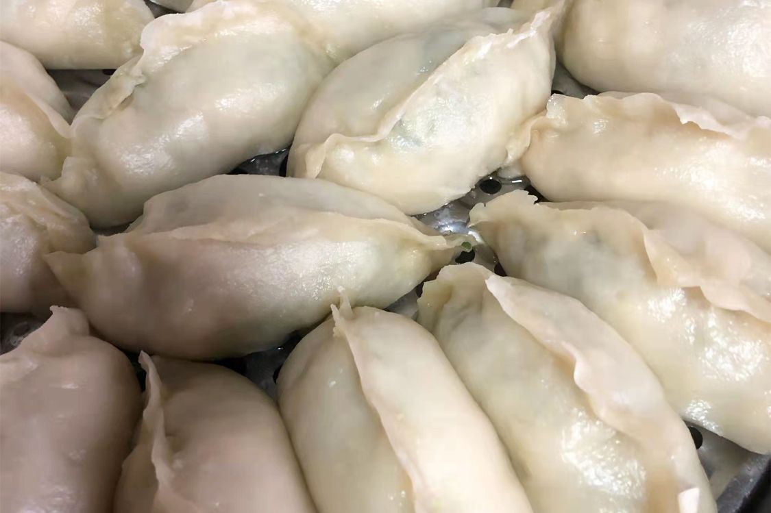 东北的菜量到底有多大?看了这一桌,才懂得在东北真的不能乱点菜休闲区蓝鸢梦想 - Www.slyday.coM 东北的菜量到底有多大?看了这一桌,才懂得在东北真的不能乱点菜休闲区蓝鸢梦想 - Www.slyday.coM