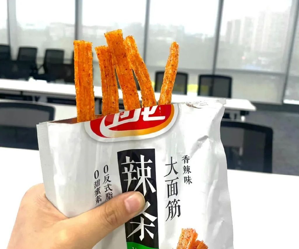 卫龙上市:一根辣条能否撑起200亿市值?__财经头条