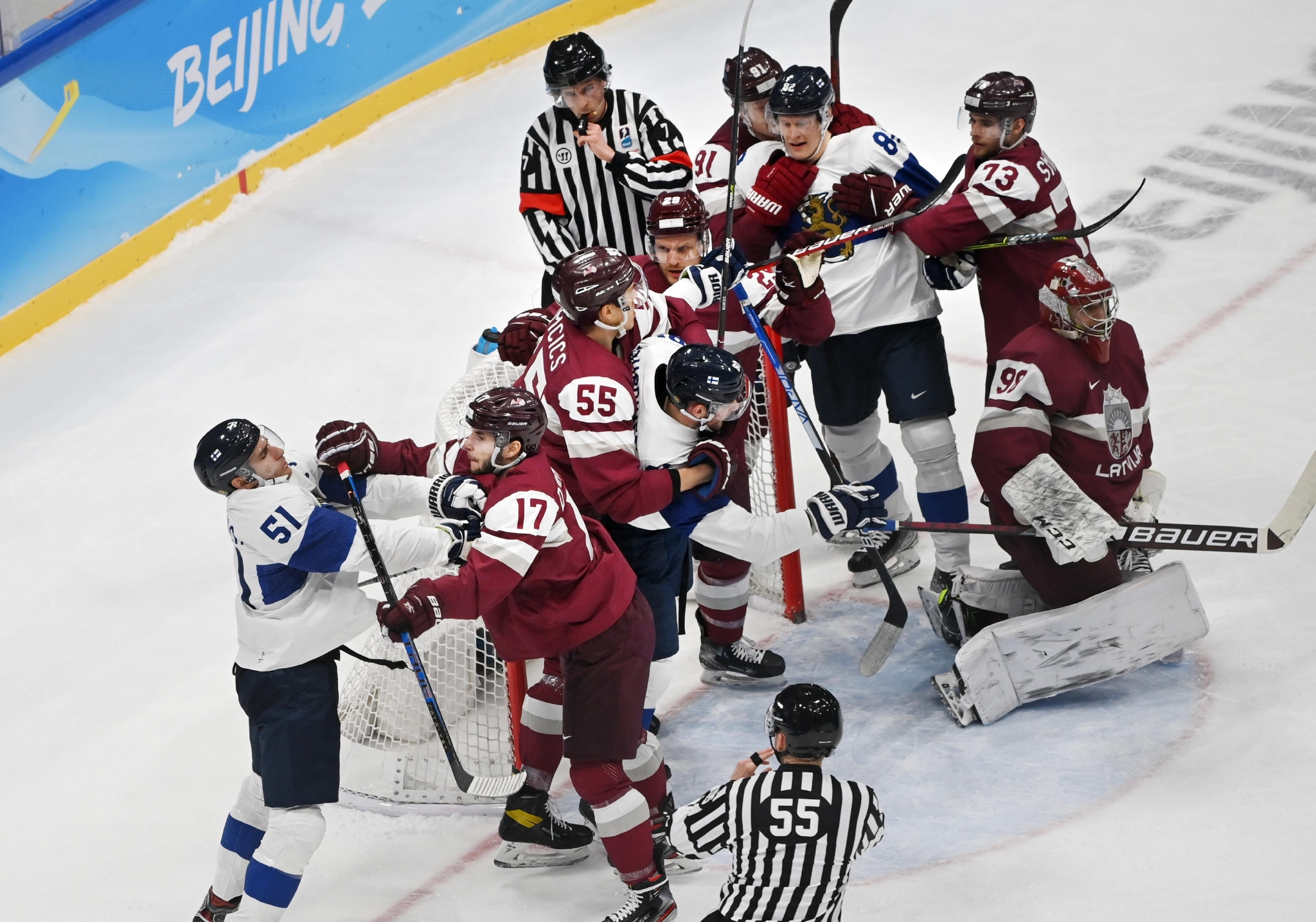 北京冬奥会冰球男子小组赛芬兰队胜拉脱维亚队