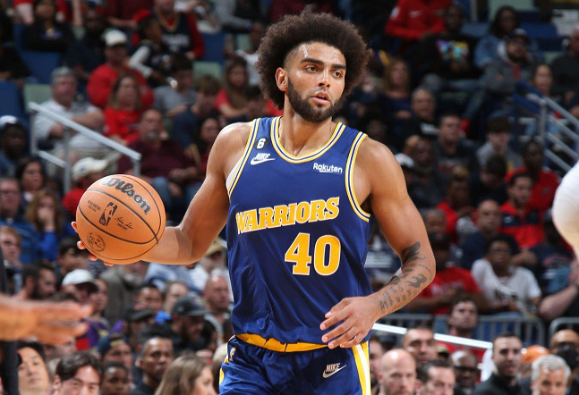 虽然输掉了比赛,但是勇士的先发锋线球员安东尼-兰姆(anthony lamb)的