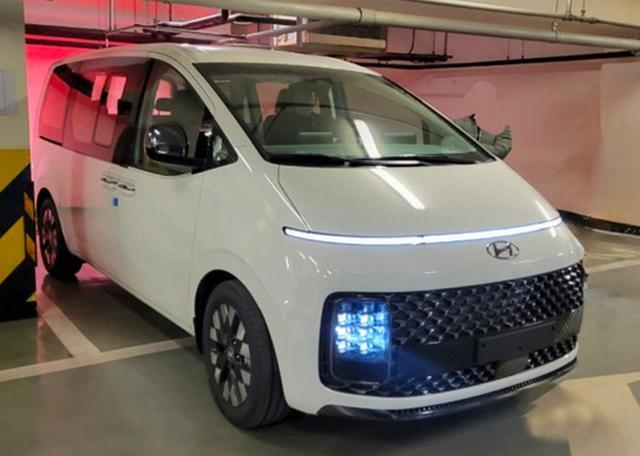 现代全新mpv现身国内v6动力尺寸超gl8有9座可选
