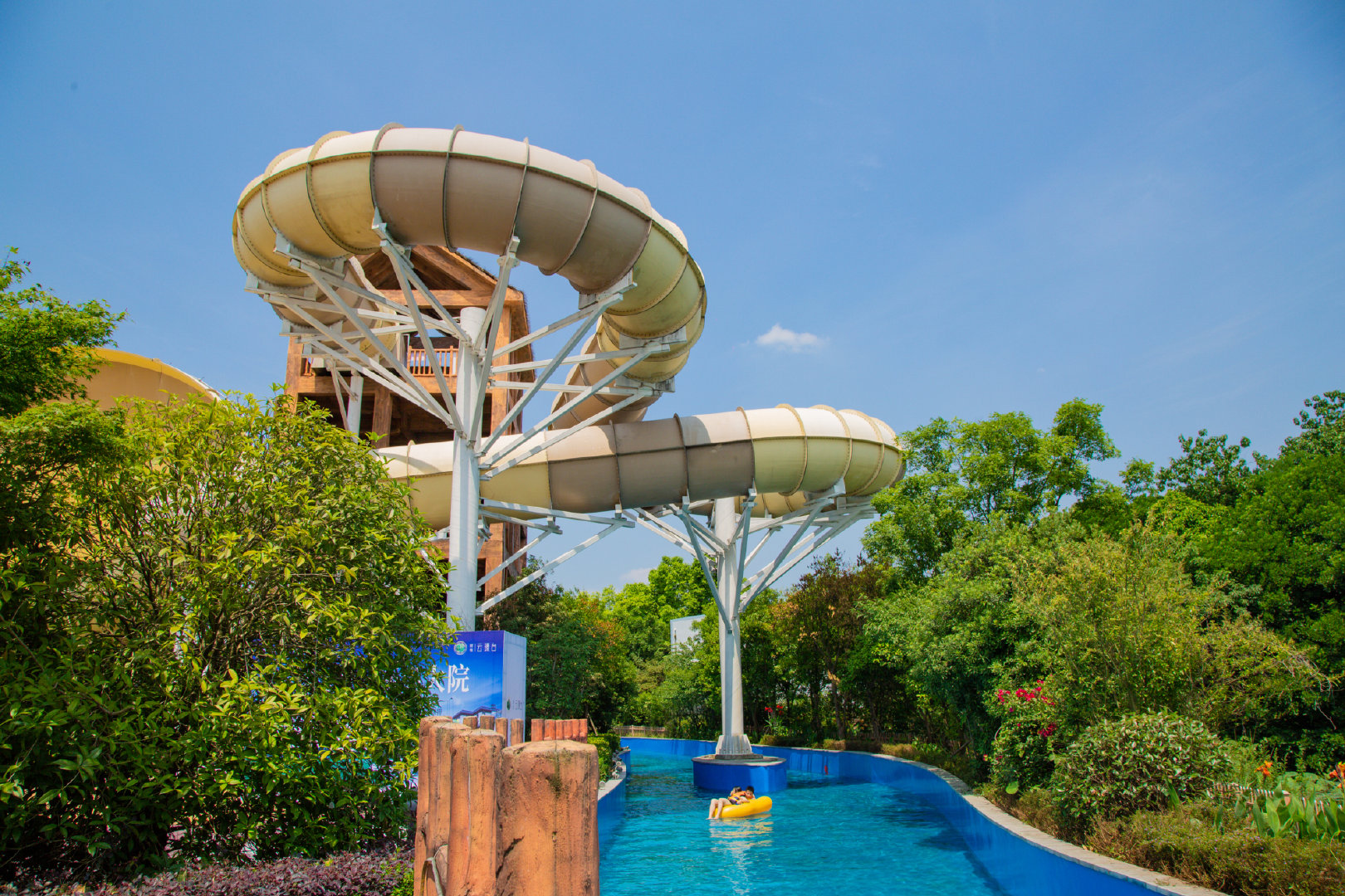 大足不止大足石刻,龙水湖风景区也值得一游,夏天玩水正当时!