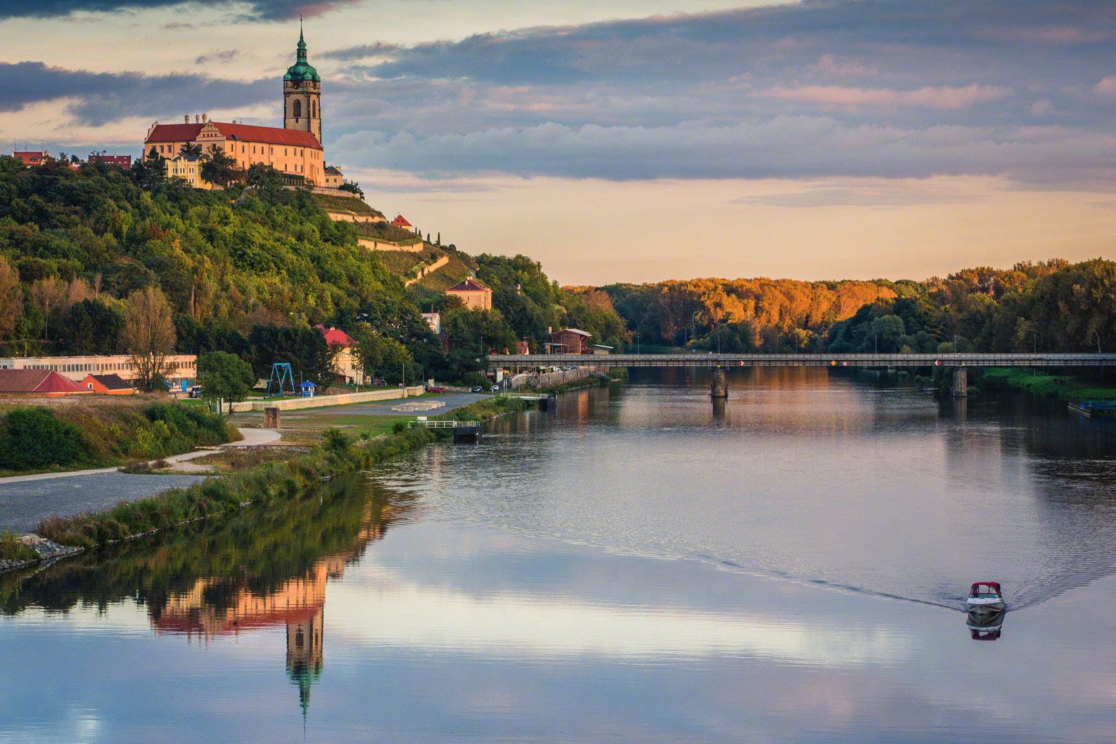 保加利亚皮林山一座历史悠久的小镇,梅尔尼克._高清图集_新浪网