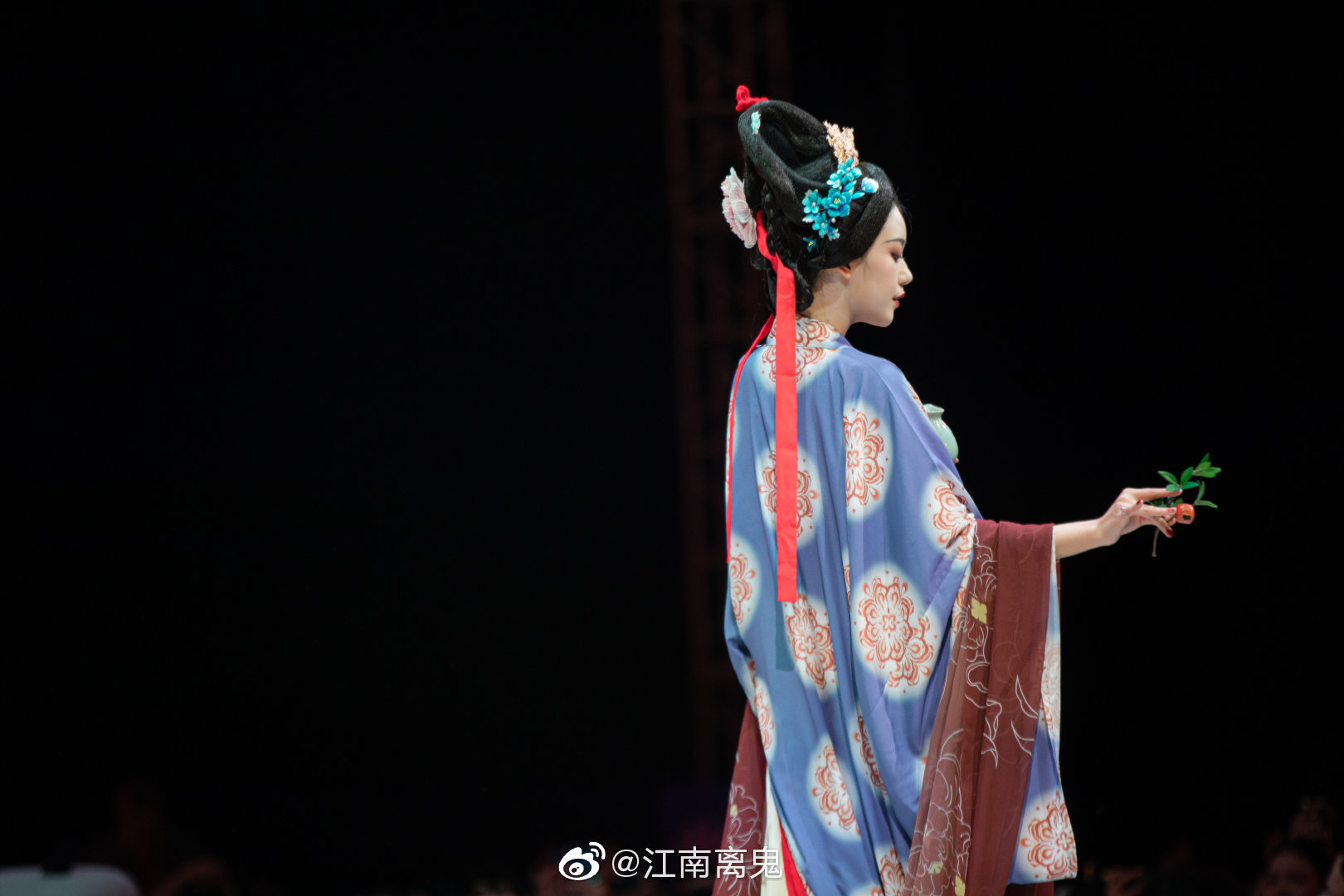 @共青团中央 @古风音乐会 @华服日 新鲜出炉走秀现场照片.