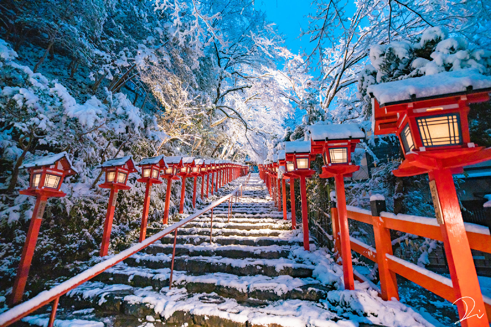 Wallpaper Shrine, Torii gate, Kyoto, Japan, winter, snow, trees 1920x1440 HD Picture, Image