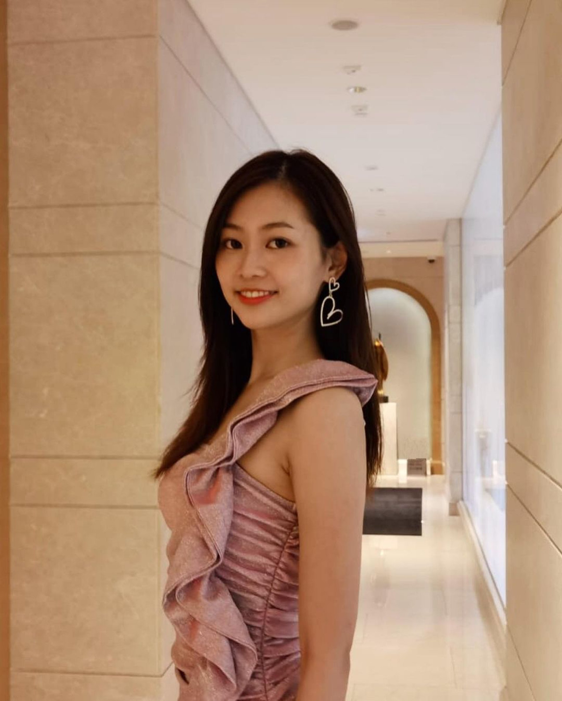 林正峰26岁,游嘉欣 21岁,徐文浩25岁