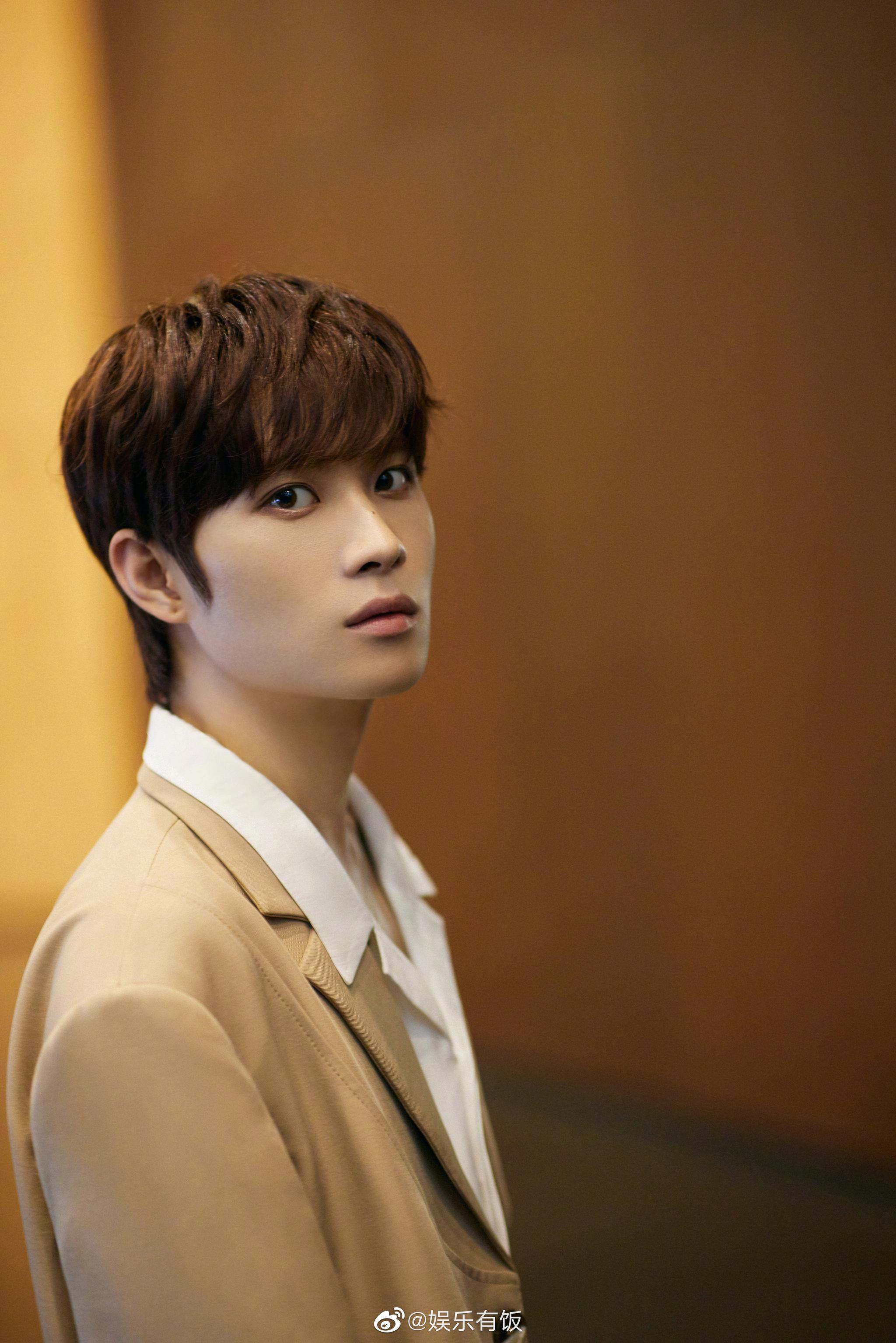 创造营2021-井胧 憨憨大事件771,手机砸脸上微博直接发出,文案还是