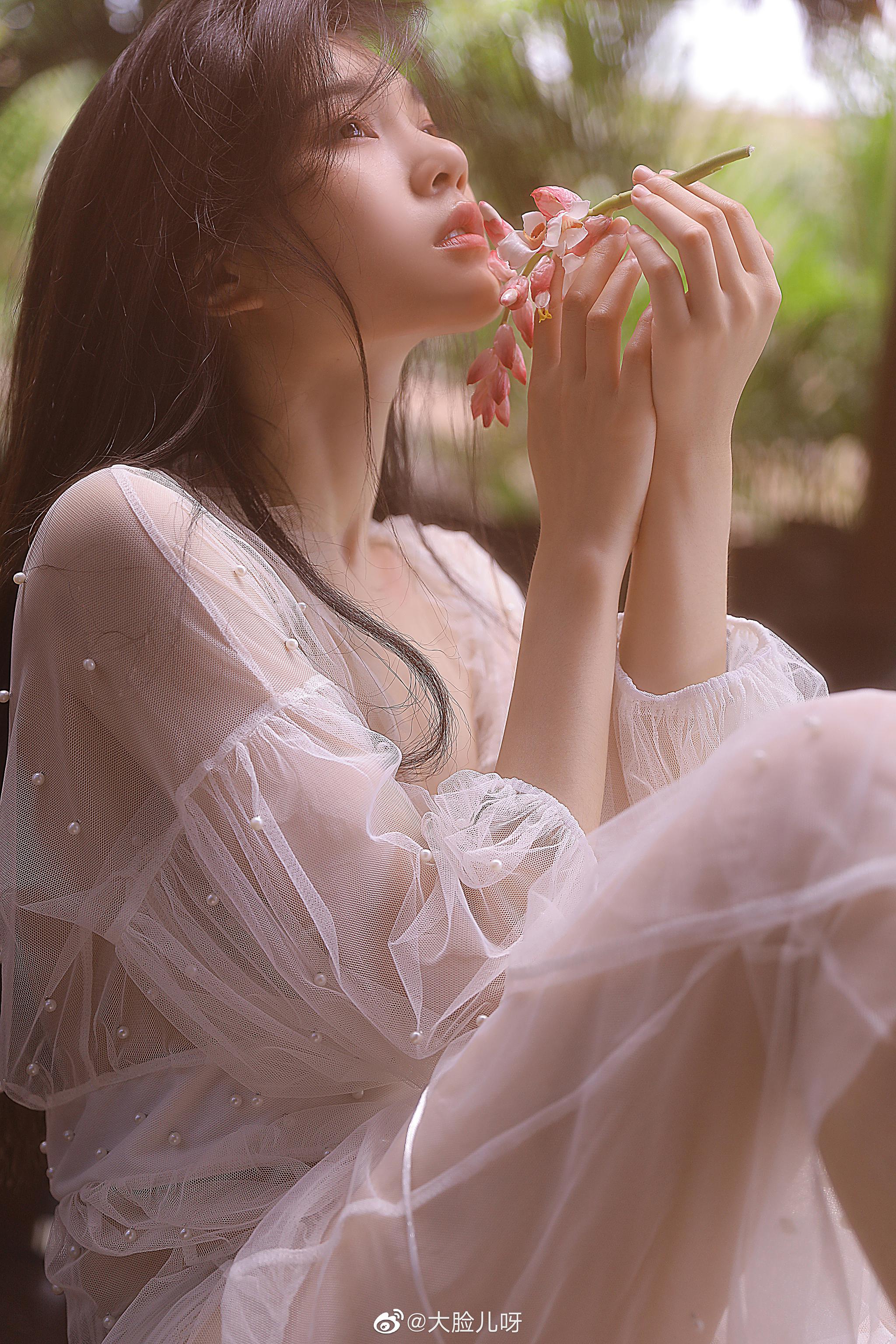 私语.by@大脸儿呀