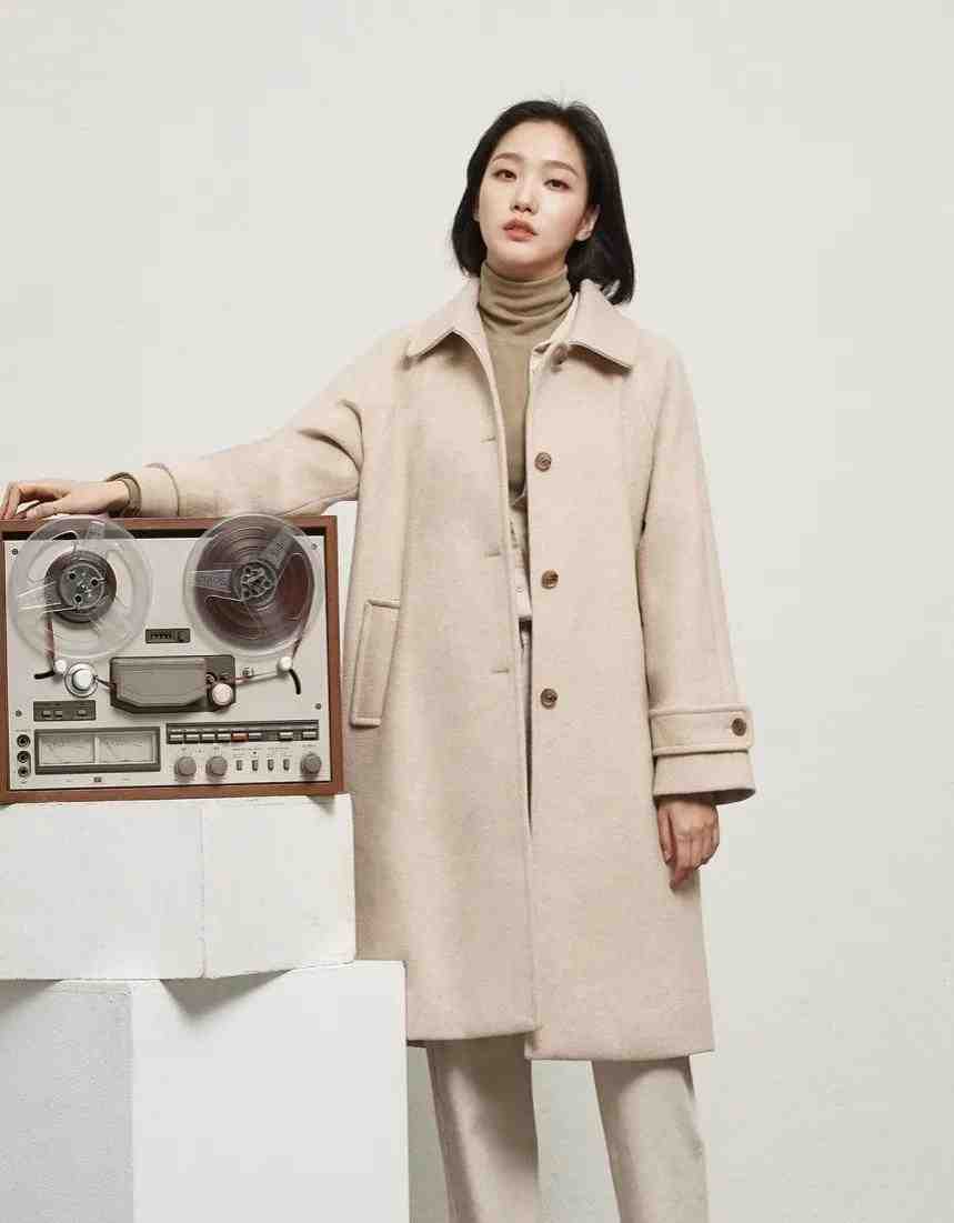 《鬼怪》新娘金高银:这样的冬日穿搭,氛围感拉满休闲区蓝鸢梦想 - Www.slyday.coM 《鬼怪》新娘金高银:这样的冬日穿搭,氛围感拉满休闲区蓝鸢梦想 - Www.slyday.coM