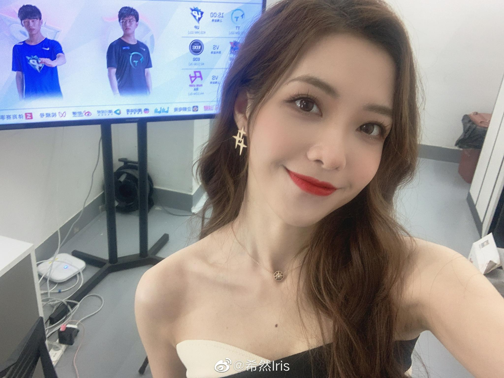 十二个小时后的下班—— 还在路上 还没到家