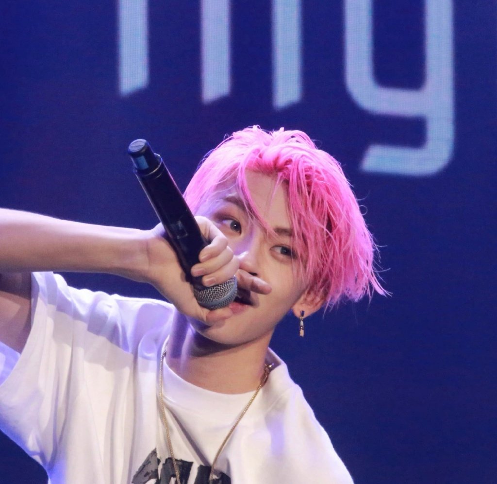 小鬼王琳凯18张生图合集15_高清图集_新浪网