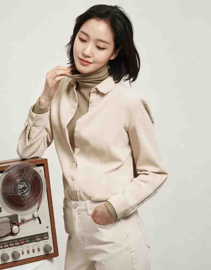 《鬼怪》新娘金高银:这样的冬日穿搭,氛围感拉满休闲区蓝鸢梦想 - Www.slyday.coM 《鬼怪》新娘金高银:这样的冬日穿搭,氛围感拉满休闲区蓝鸢梦想 - Www.slyday.coM