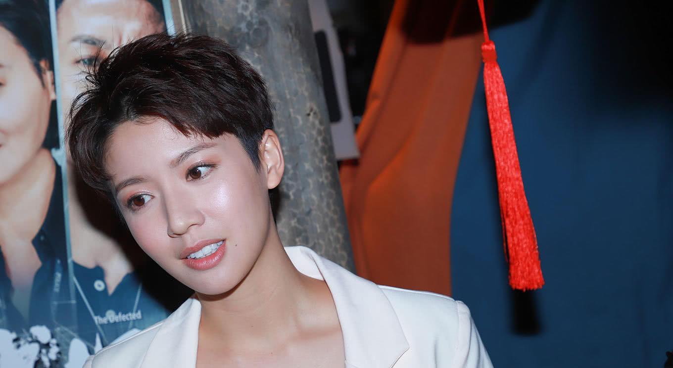 《机场特警》男仔头造型获网赞!蔡思贝10件令你意外的事情!