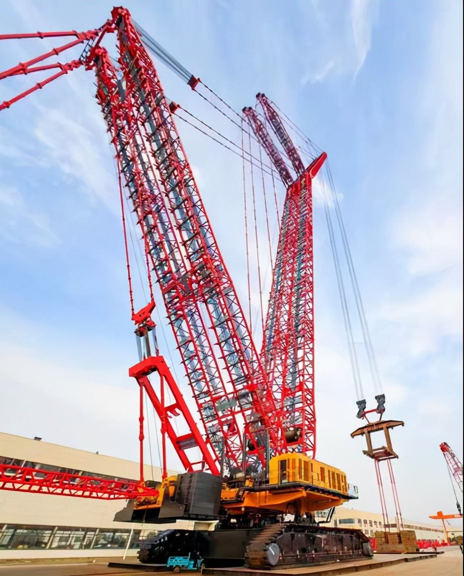履带起重机哪家强三一重工又创辉煌全球第一吊湖州下线