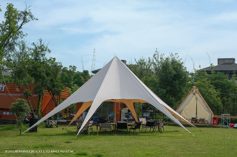 露营经济“火出圈” 上市公司纷纷抢占万亿级赛道