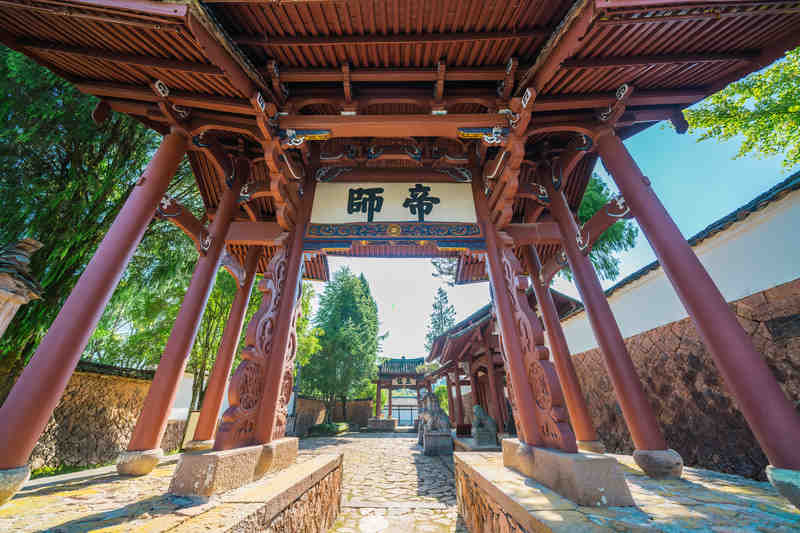 刘基庙,旧称诚意伯祠,位于浙江文成县南田镇九都村.