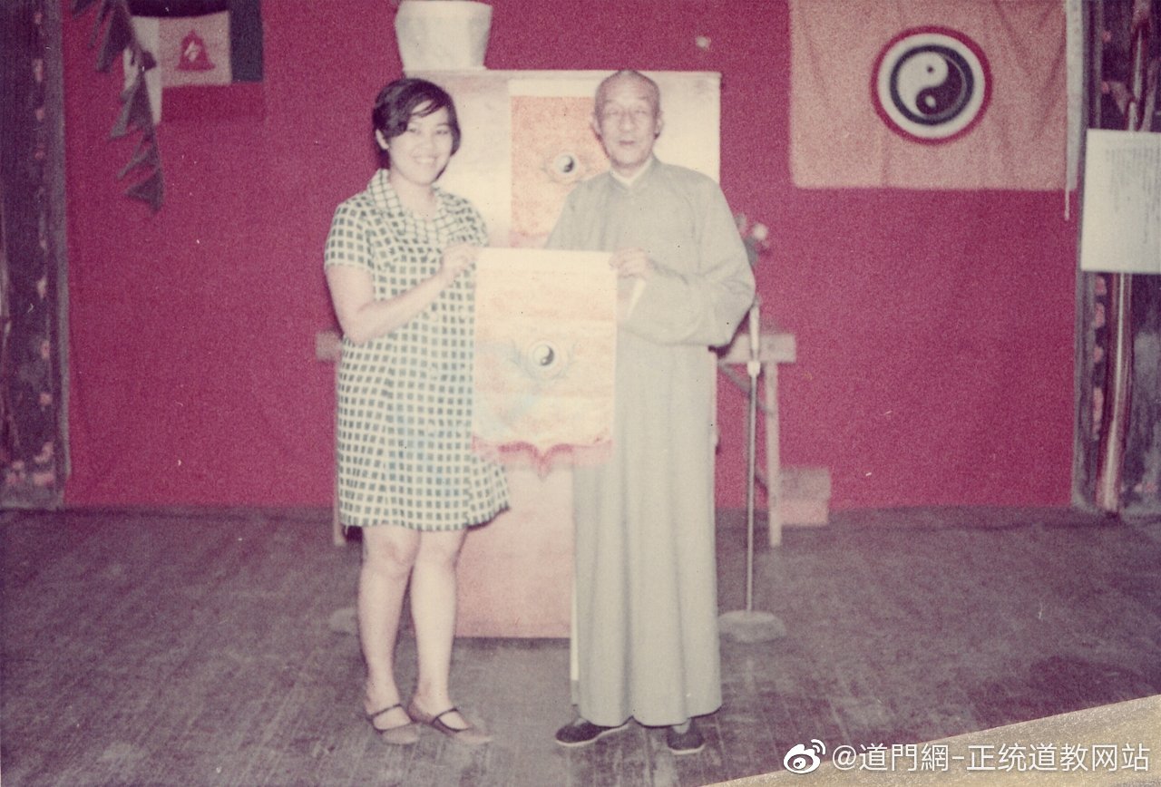 百年道教人物老照片 六十三代张恩溥天师