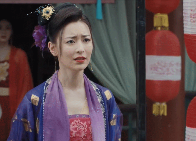杨妈妈的扮演者张净桐原本是主持人出身,在2012年踏入演艺圈后一直不