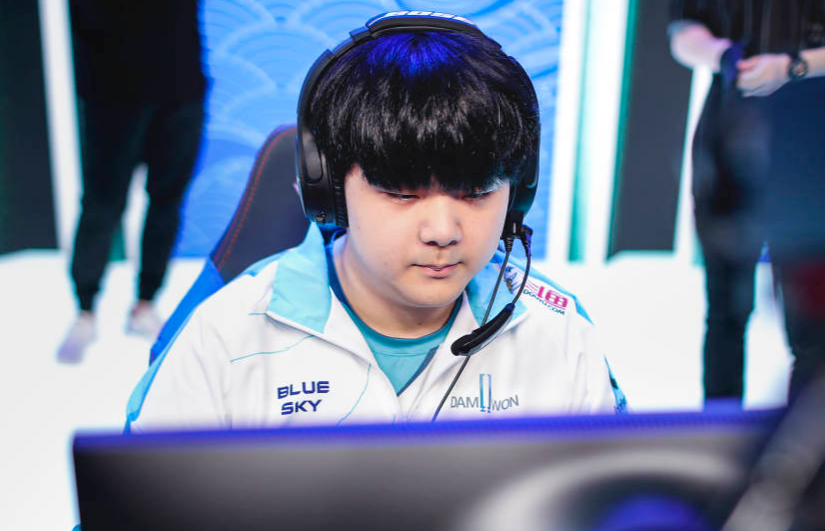 lpl三位官方解说看好dwg夺冠!记得为区别不同,最后改了预测|lpl|总决