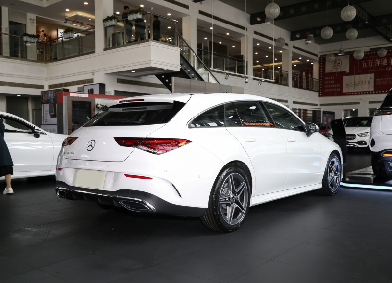 不到30万买台奔驰"小号cls猎装版",要的是格调还是实用?