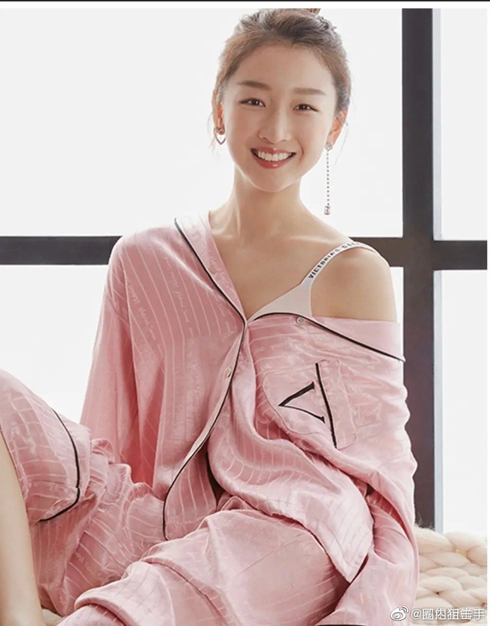 周冬雨代言了维多利亚的秘密让人匪夷所思