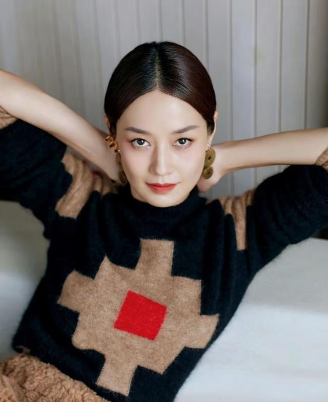 马伊琍的私服穿搭,太圈粉了|短发|马伊琍|发型_新浪新闻