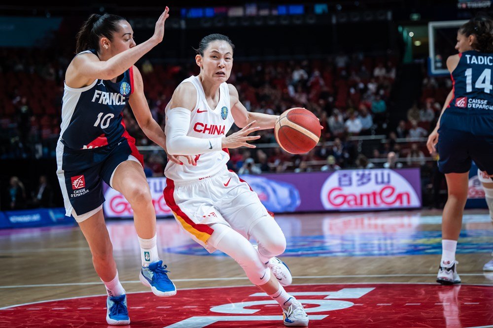 杜锋越来越尴尬!中国女篮大胜法国冲上热搜第一,他被郑薇打脸了休闲区蓝鸢梦想 - Www.slyday.coM 杜锋越来越尴尬!中国女篮大胜法国冲上热搜第一,他被郑薇打脸了休闲区蓝鸢梦想 - Www.slyday.coM