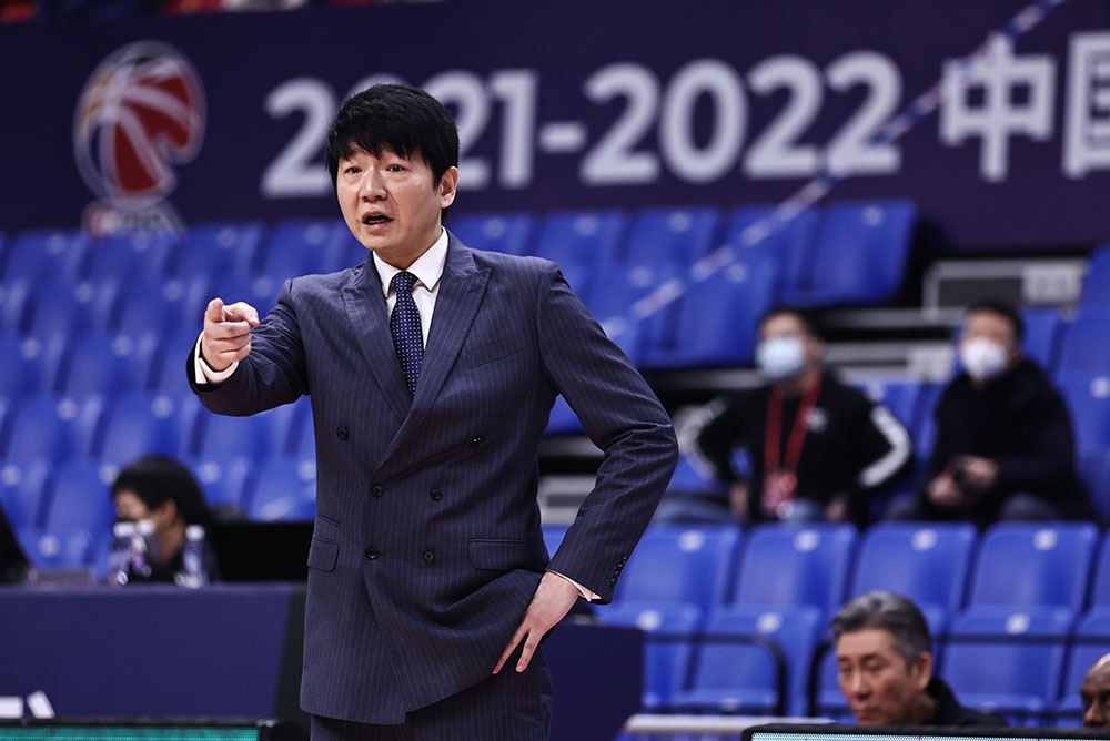 cba邱彪总结第二阶段:球队虽难,但有进步就好|邱彪|球队|伤病_新浪