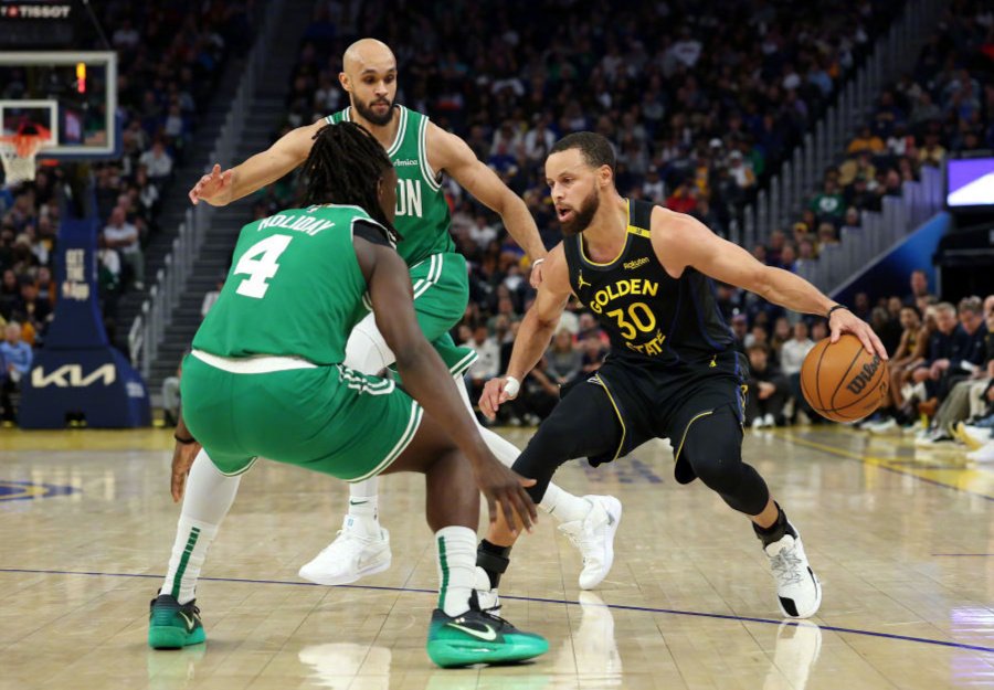 单场三双引领掘金逆转取胜