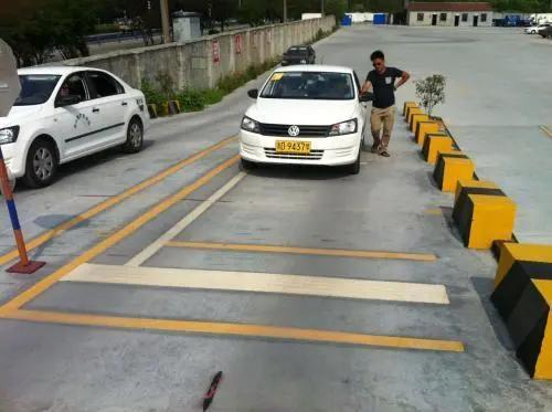 为何现在手动挡汽车越来越难卖？修车师傅：这四个原因，没人敢买休闲区蓝鸢梦想 - Www.slyday.coM