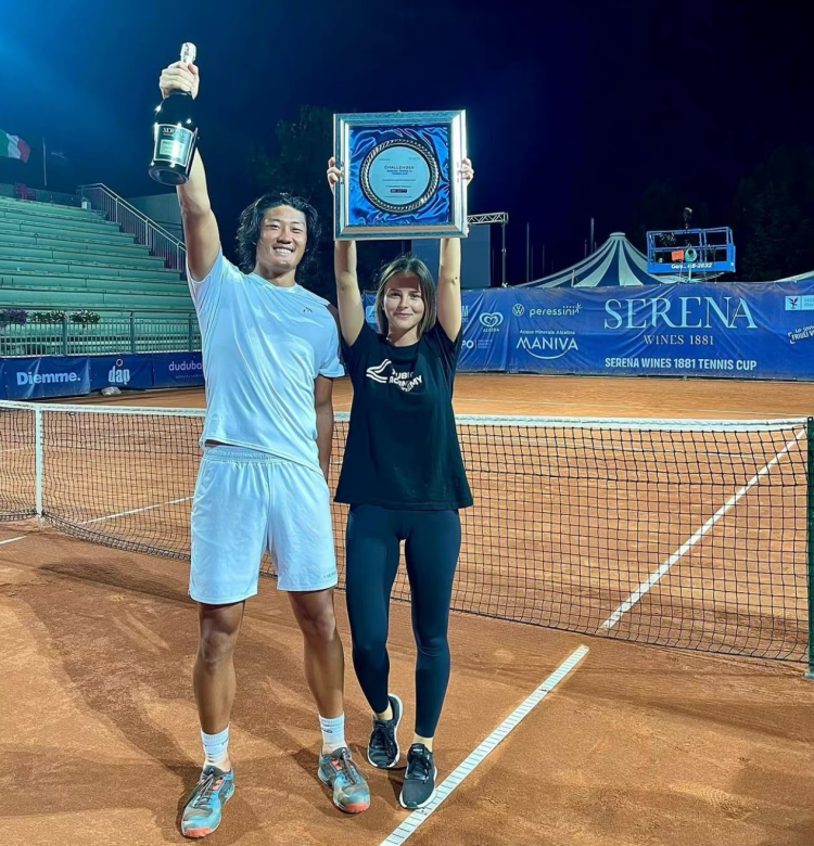 中国网球今天清晨收获三冠,一个WTA女双奖杯,两个ATP挑战赛冠军休闲区蓝鸢梦想 - Www.slyday.coM 中国网球今天清晨收获三冠,一个WTA女双奖杯,两个ATP挑战赛冠军休闲区蓝鸢梦想 - Www.slyday.coM