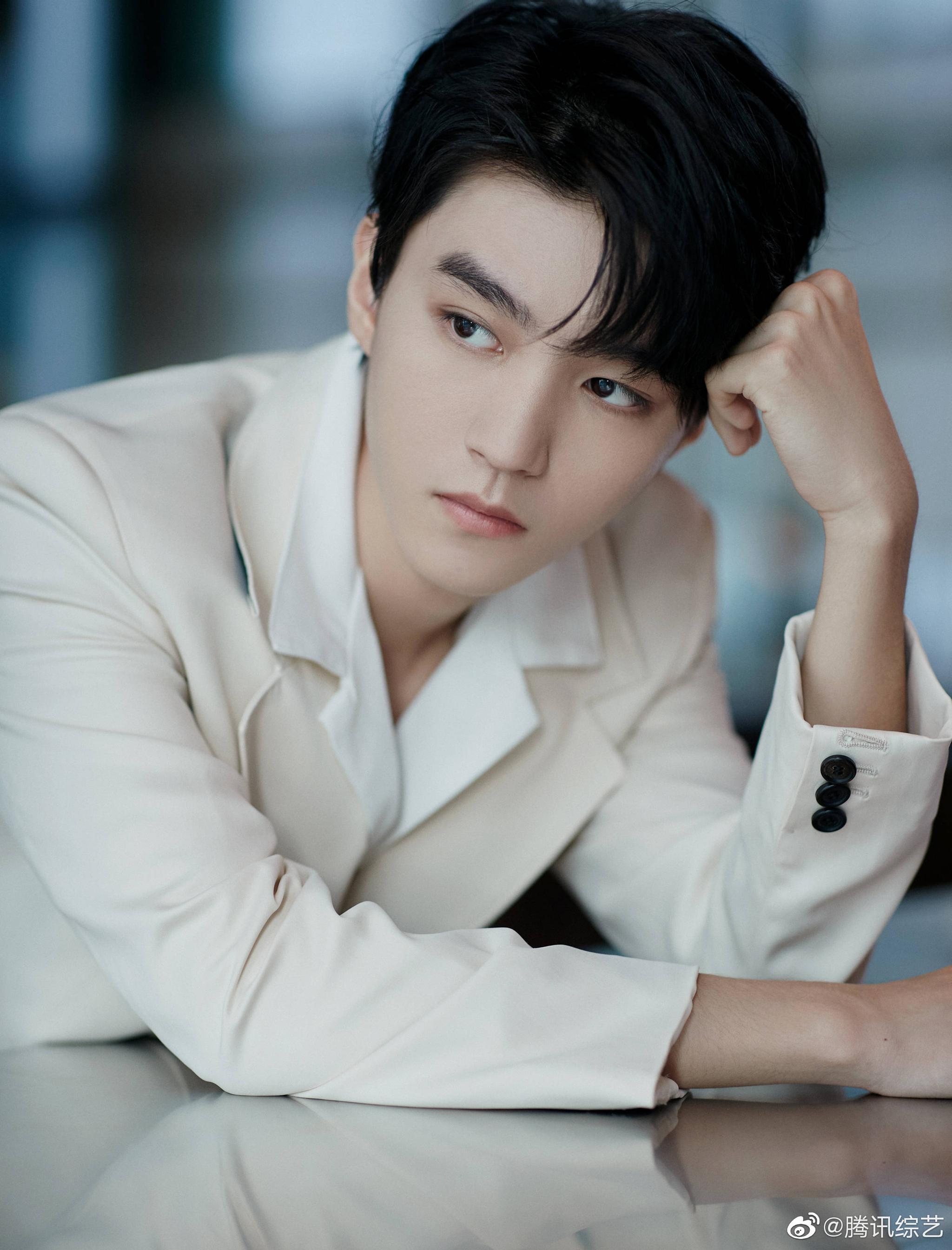 20岁的王俊凯自信热烈,21岁的王俊凯会拥有更多可能!