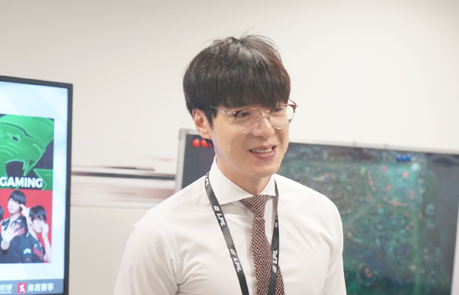 这一位"传奇教练"终于是要在这个时候真正发挥自己的威力了吗?