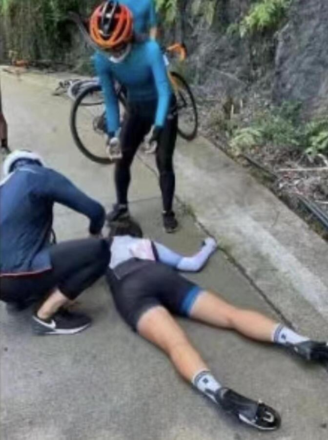 张家界天门山女骑手坠崖身亡,40米弯道摔落,33岁就此终止可惜了休闲区蓝鸢梦想 - Www.slyday.coM 张家界天门山女骑手坠崖身亡,40米弯道摔落,33岁就此终止可惜了休闲区蓝鸢梦想 - Www.slyday.coM