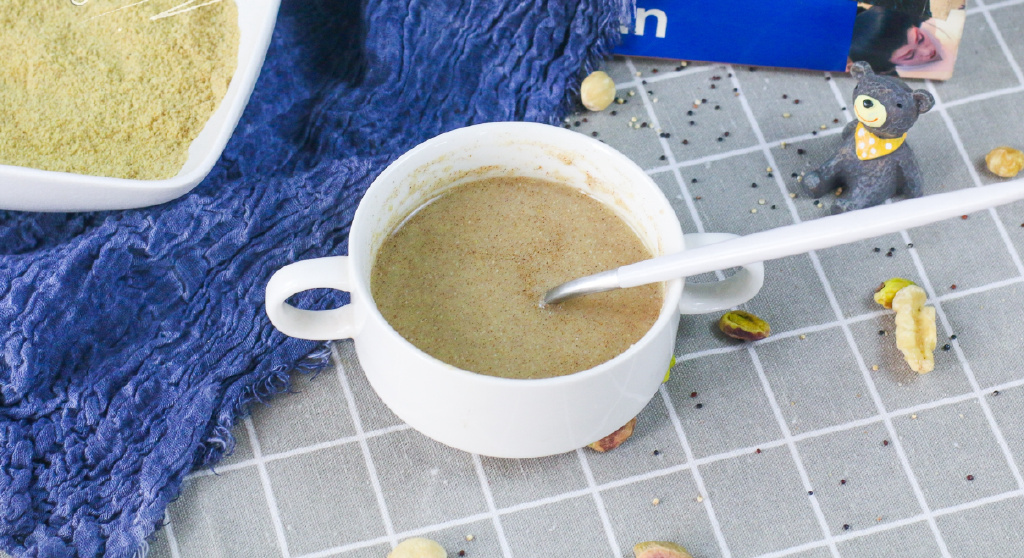 妈妈喂8个半月男孩一小碗清水泡面，半个小时后被送到医院抢救休闲区蓝鸢梦想 - Www.slyday.coM