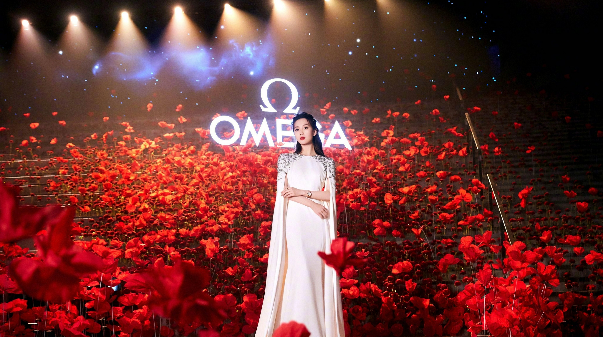 刘诗诗受邀出席香奈儿活动,小香风套装裙精致优雅,每一张都是经典