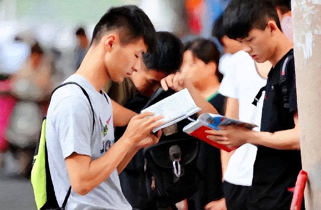 00后毕业生“整顿职场”，是因为“单纯幼稚”吗？休闲区蓝鸢梦想 - Www.slyday.coM