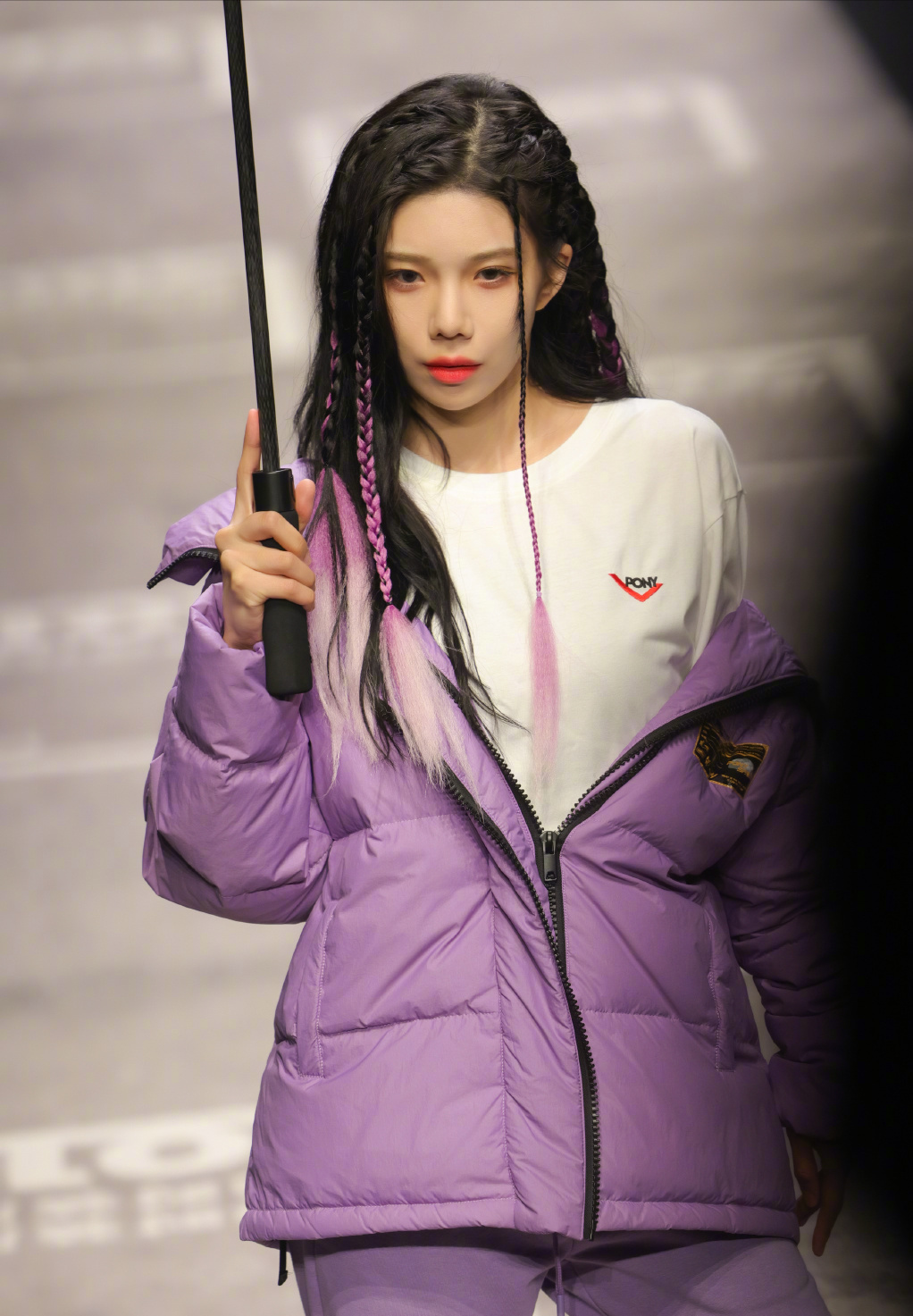 众女星上海时装走秀:白鹿动作潇洒自如,喻言气场十足!休闲区蓝鸢梦想 - Www.slyday.coM 众女星上海时装走秀:白鹿动作潇洒自如,喻言气场十足!休闲区蓝鸢梦想 - Www.slyday.coM