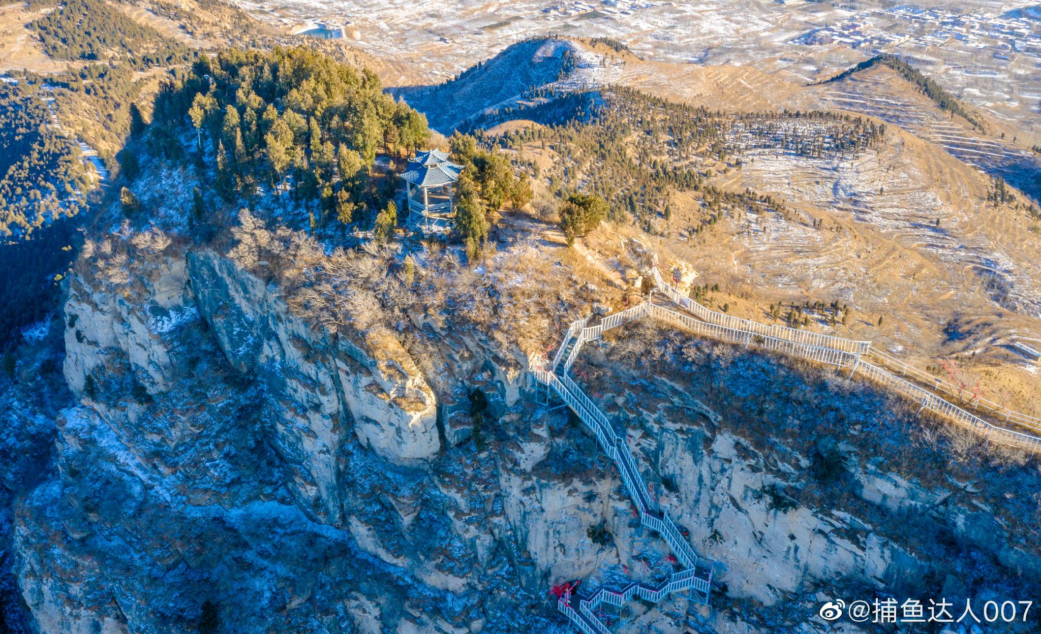 长清大佛山