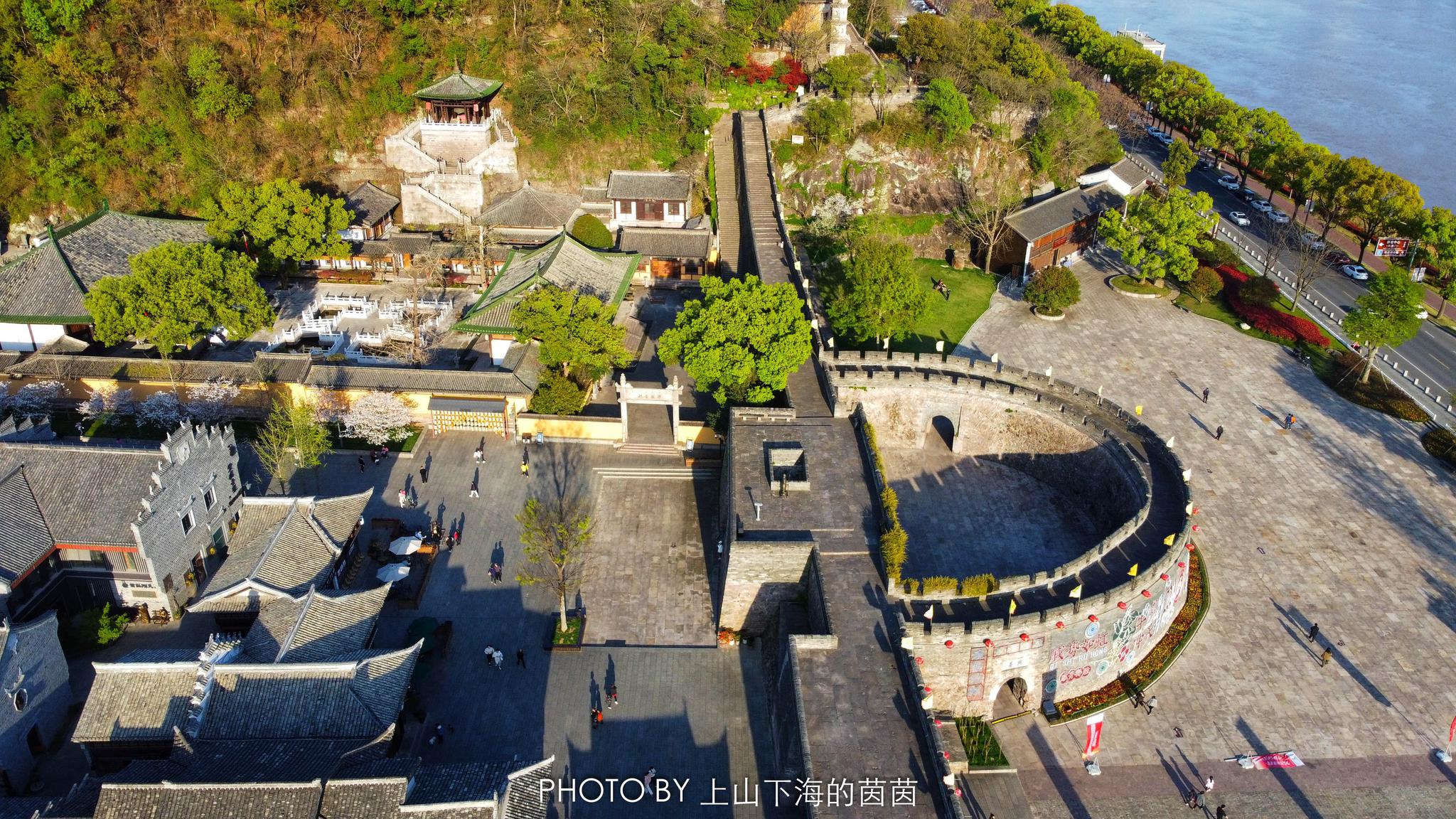 江浙沪赏樱:走进春天里的千年台州府城,感受江南八达岭别样浪漫