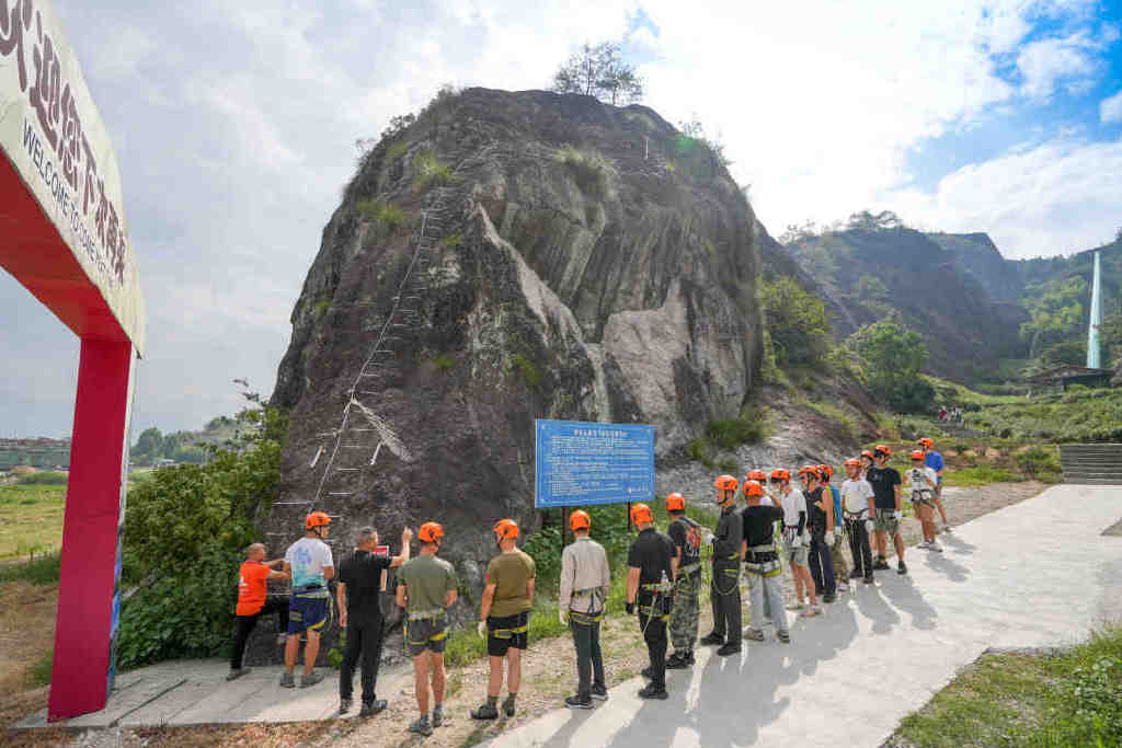 松阳双童山游玩最全攻略，看这一篇就够了休闲区蓝鸢梦想 - Www.slyday.coM