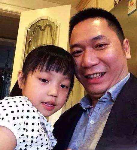 从打工仔到亿万富商,对港姐一见钟情与赵薇恩爱至今|黄有龙|叶翠翠