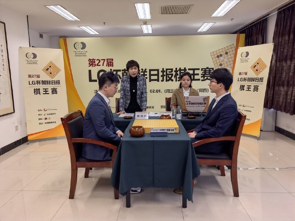165万奖励！丁浩2-0战胜杨鼎新，成中国围棋首位00后世界冠军