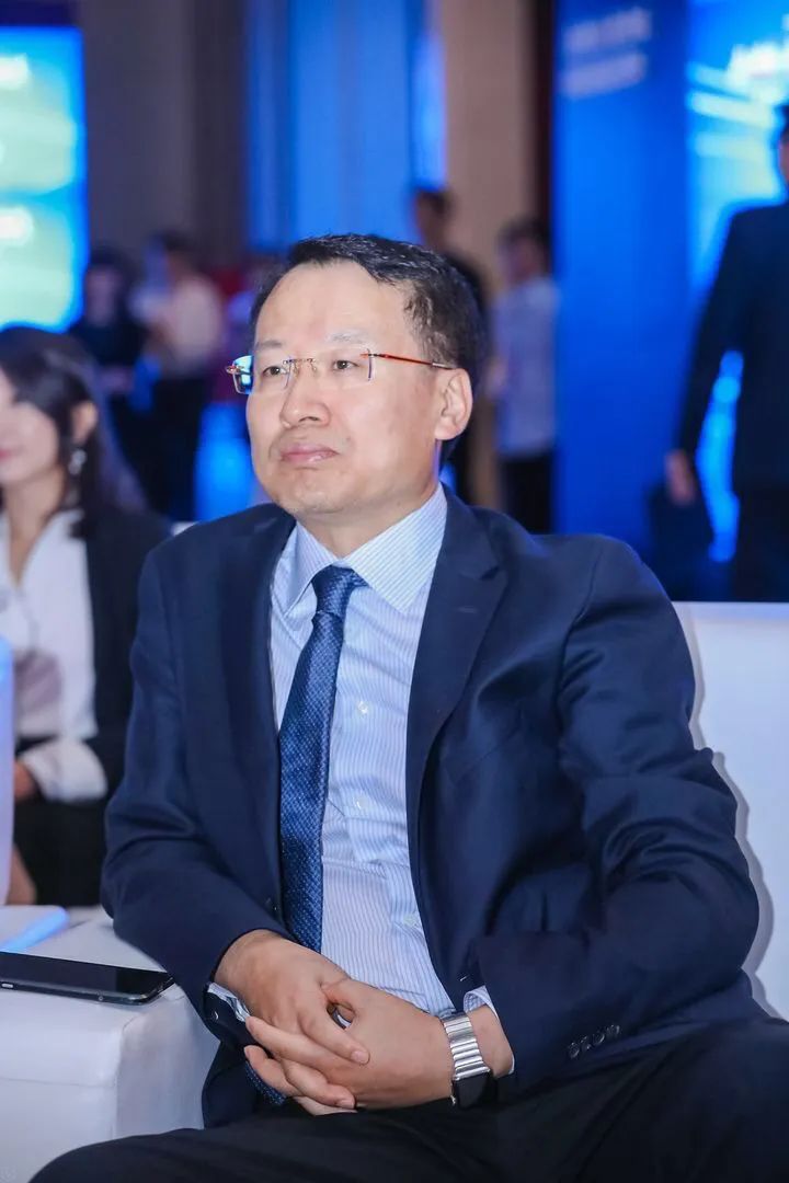 险企三将向阳而来