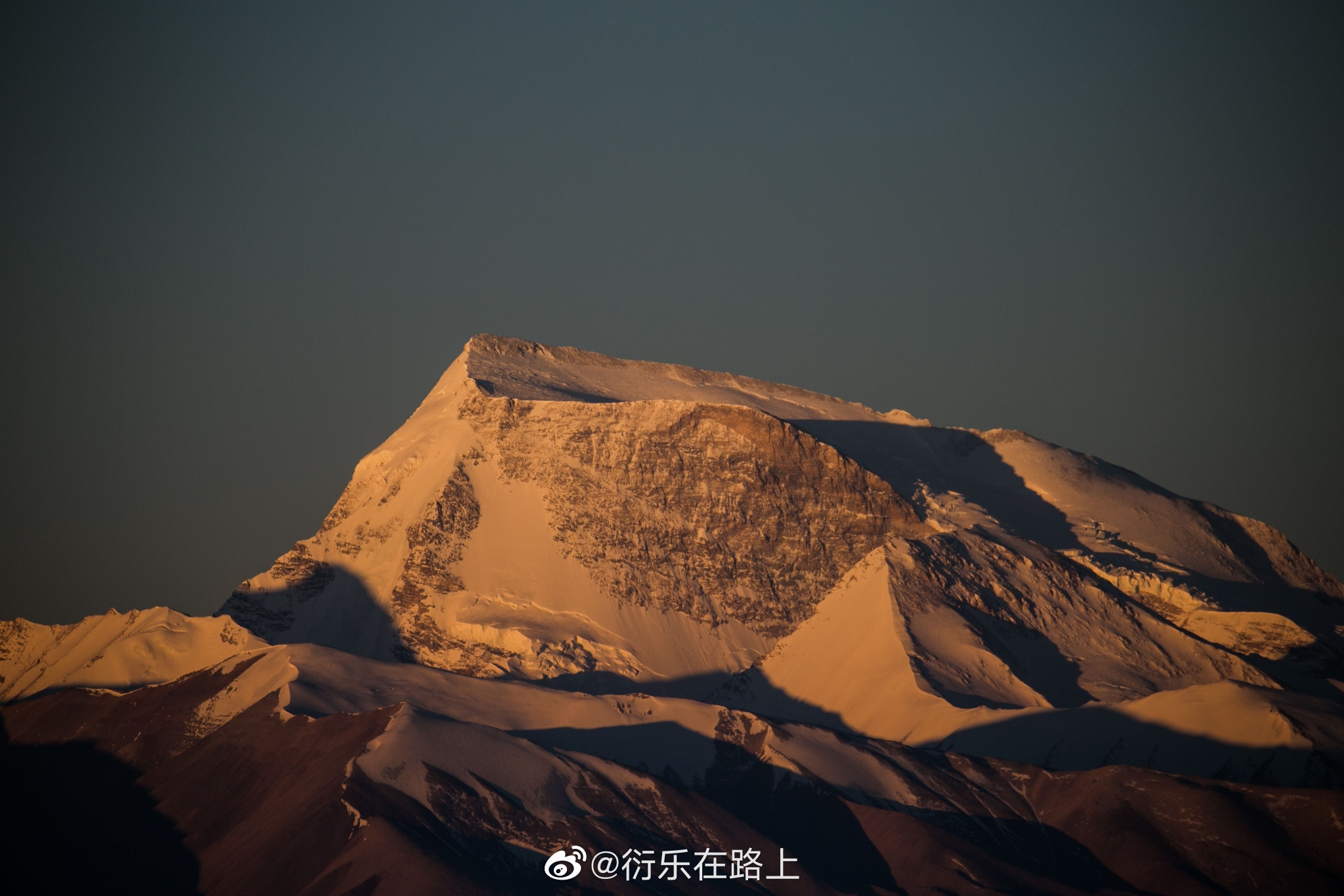 《纳木那尼峰》 拍摄于西藏阿里 2018|纳木那尼峰|西藏|阿里_新浪新闻